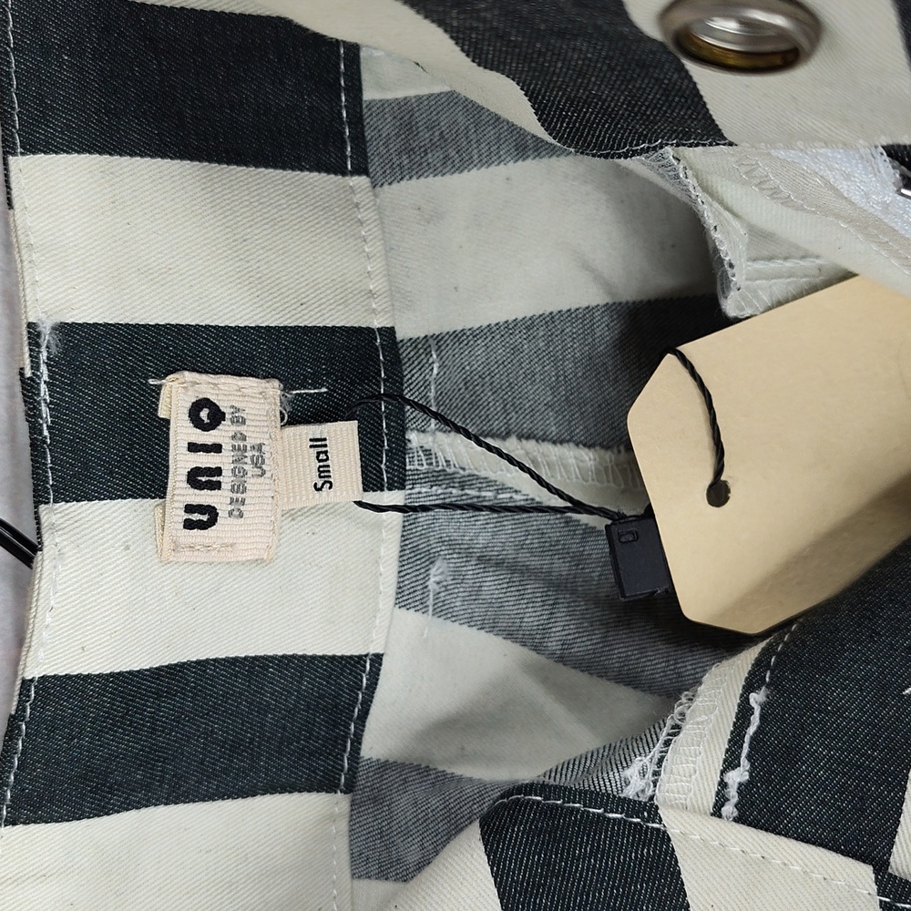 UNIQ Belted Striped Pants - Picture 8 of 12